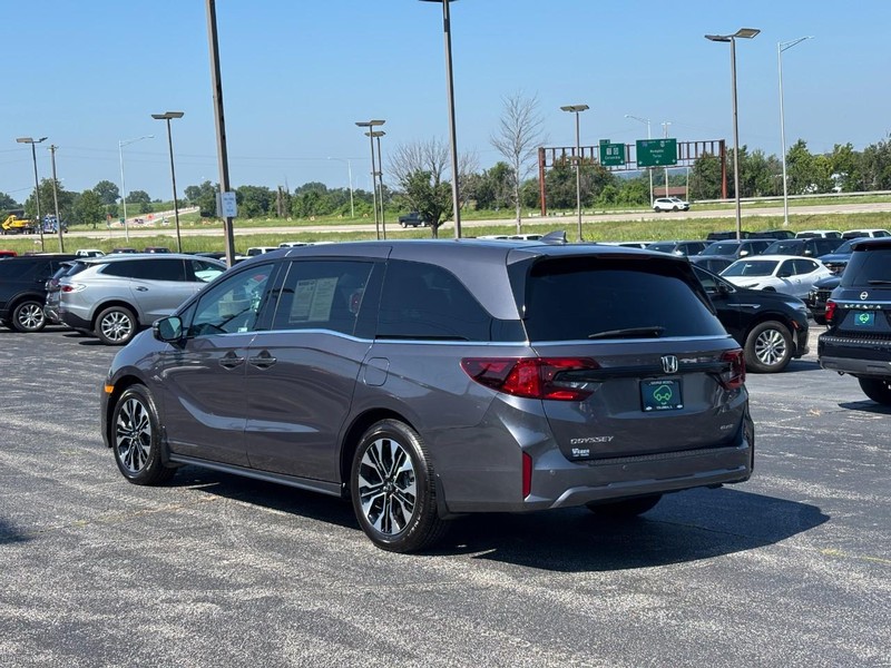 Honda Odyssey Vehicle Full-screen Gallery Image 3