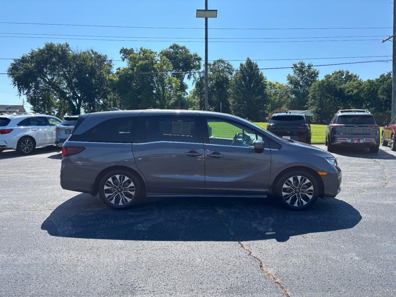 Honda Odyssey Vehicle Full-screen Gallery Image 6