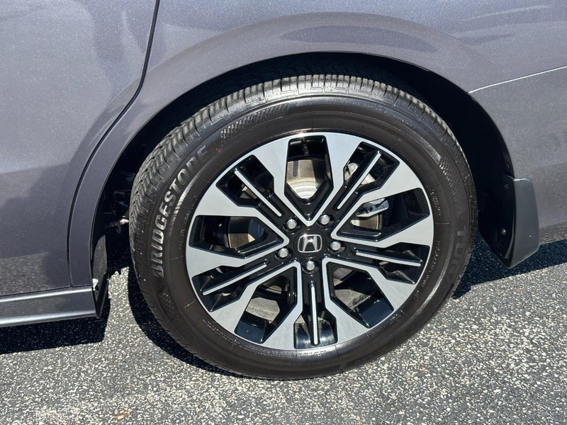 Honda Odyssey Vehicle Full-screen Gallery Image 9