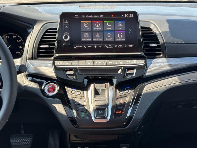 Honda Odyssey Vehicle Full-screen Gallery Image 15