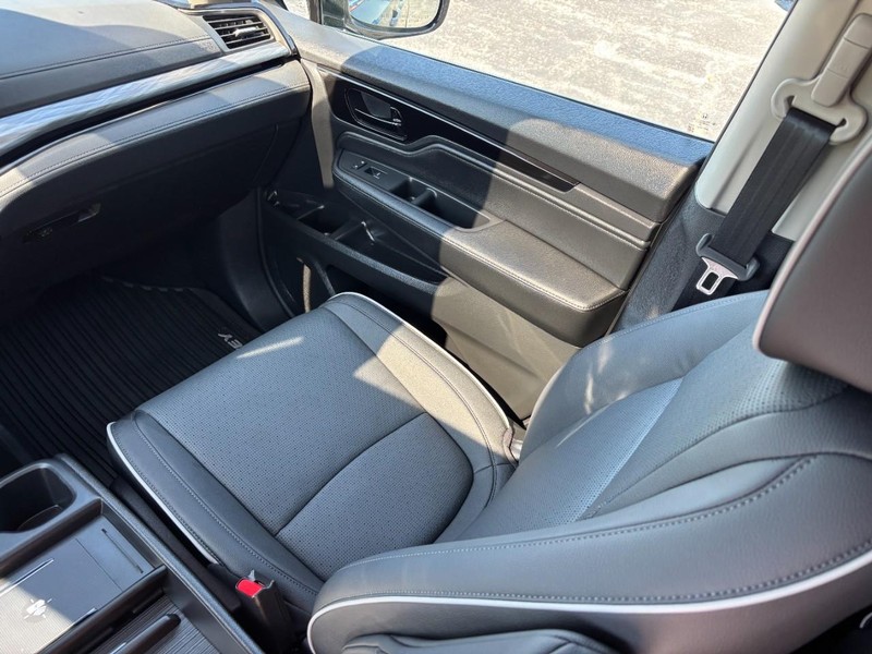 Honda Odyssey Vehicle Full-screen Gallery Image 16