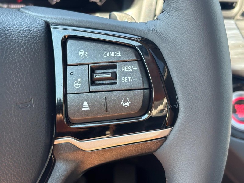 Honda Odyssey Vehicle Full-screen Gallery Image 21