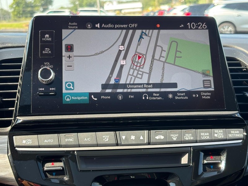 Honda Odyssey Vehicle Full-screen Gallery Image 24