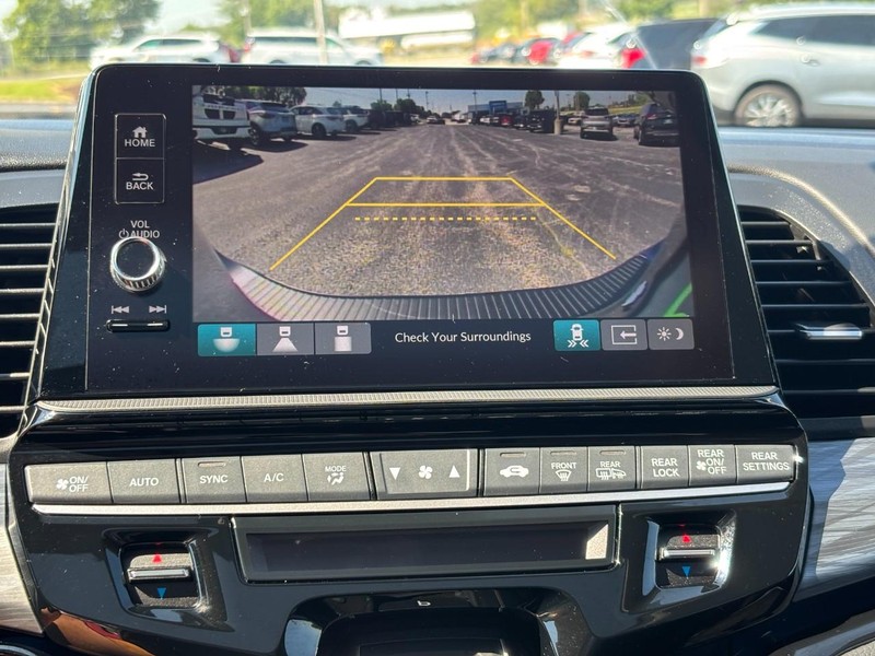 Honda Odyssey Vehicle Full-screen Gallery Image 25