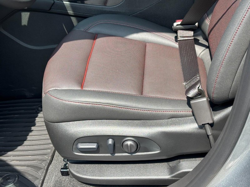 Chevrolet Blazer Vehicle Full-screen Gallery Image 10