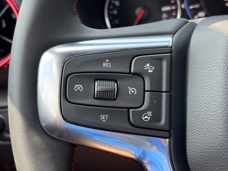 Chevrolet Blazer Vehicle Full-screen Gallery Image 12