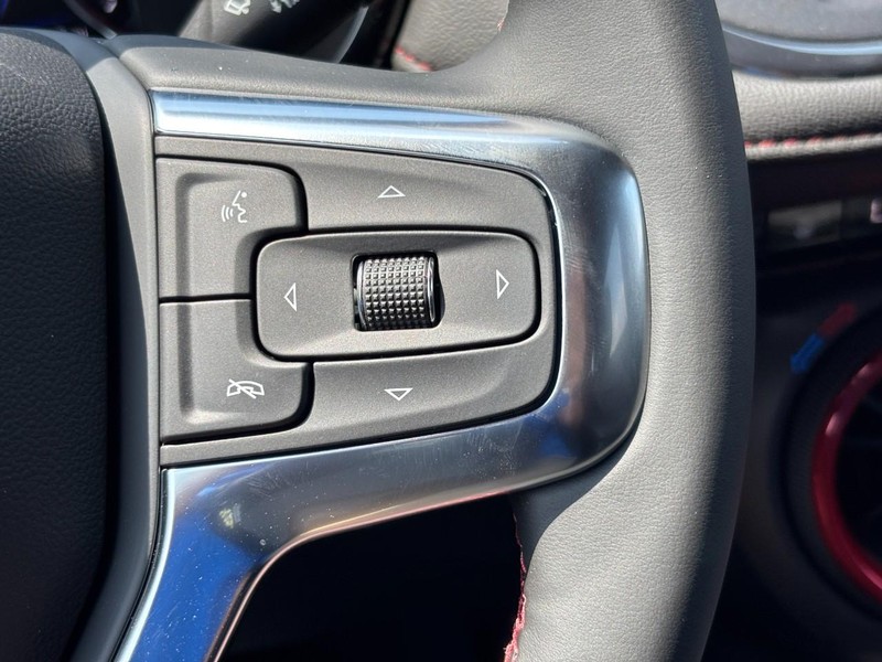 Chevrolet Blazer Vehicle Full-screen Gallery Image 13
