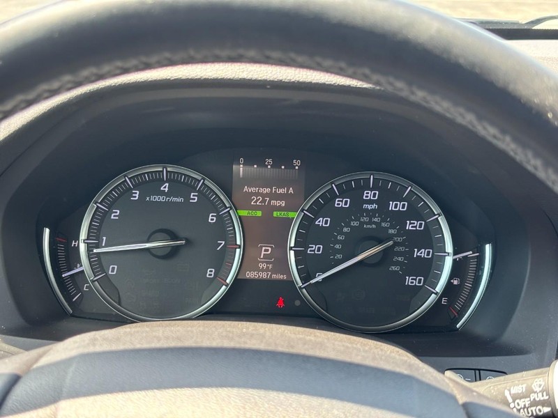 Acura MDX Vehicle Full-screen Gallery Image 21
