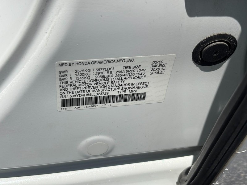 Acura MDX Vehicle Full-screen Gallery Image 25