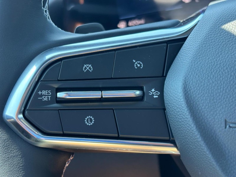 Chevrolet Traverse Vehicle Full-screen Gallery Image 13