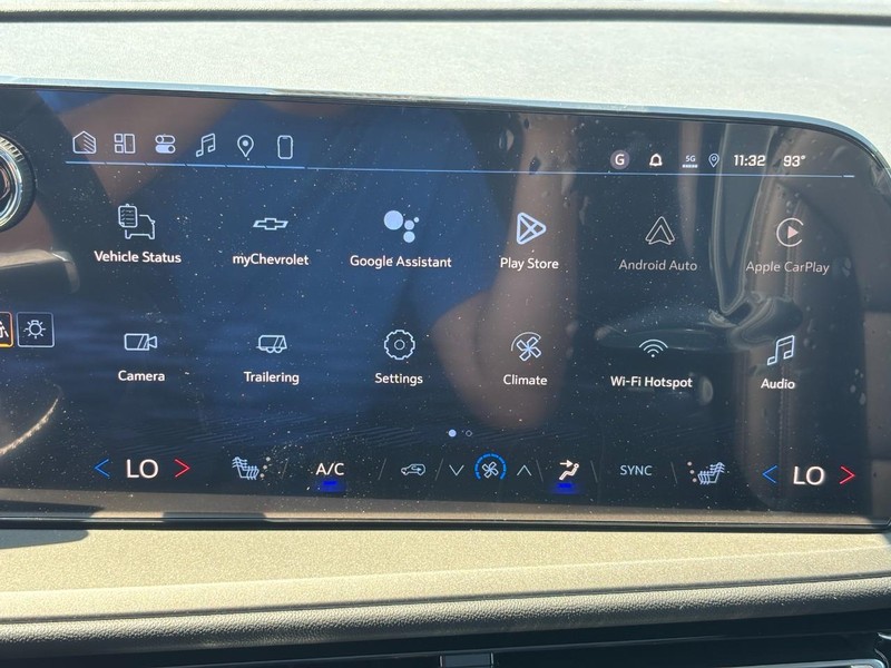 Chevrolet Traverse Vehicle Full-screen Gallery Image 16