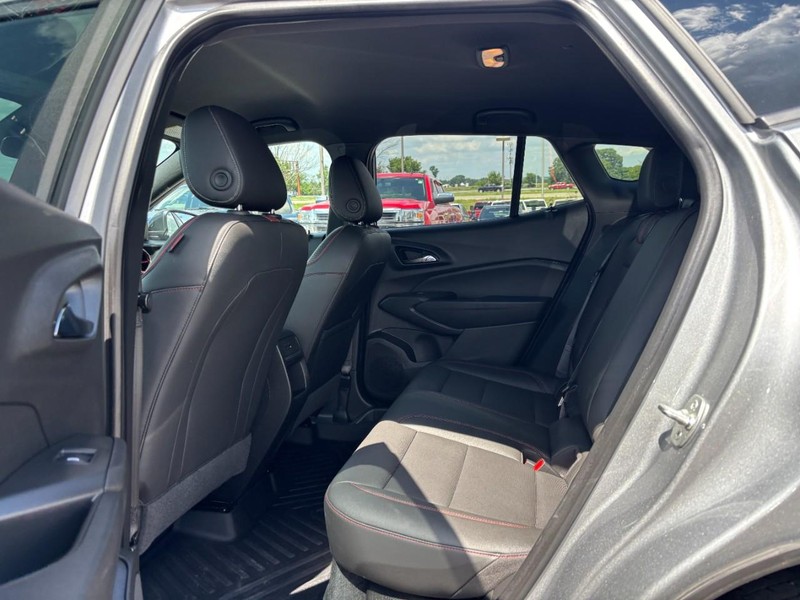 Chevrolet Trax Vehicle Full-screen Gallery Image 10