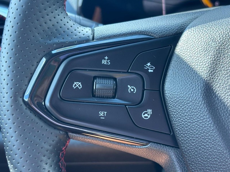 Chevrolet Trax Vehicle Full-screen Gallery Image 17