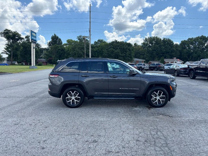 Jeep Grand Cherokee Vehicle Full-screen Gallery Image 6