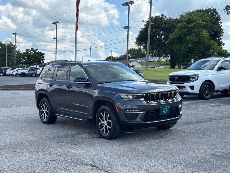Jeep Grand Cherokee Vehicle Full-screen Gallery Image 7