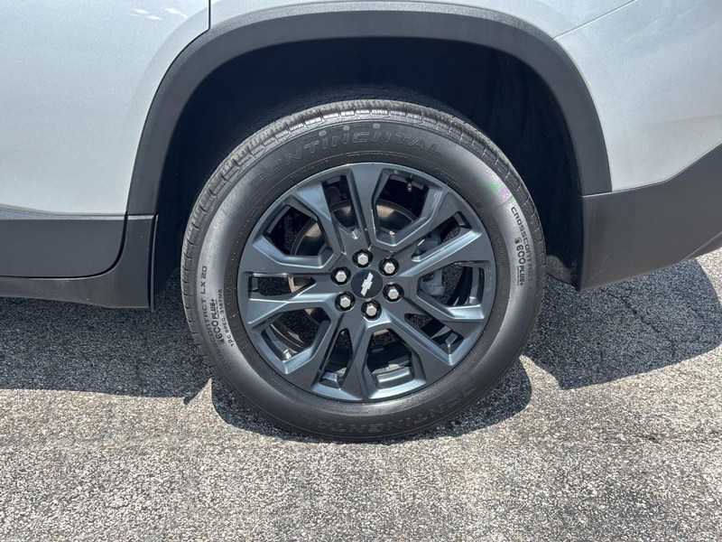 Chevrolet Traverse Vehicle Full-screen Gallery Image 9