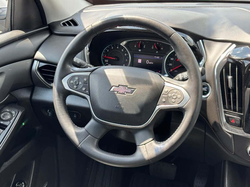 Chevrolet Traverse Vehicle Full-screen Gallery Image 13