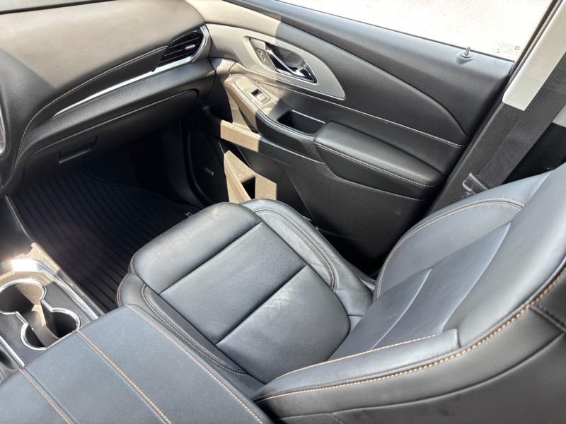 Chevrolet Traverse Vehicle Full-screen Gallery Image 15