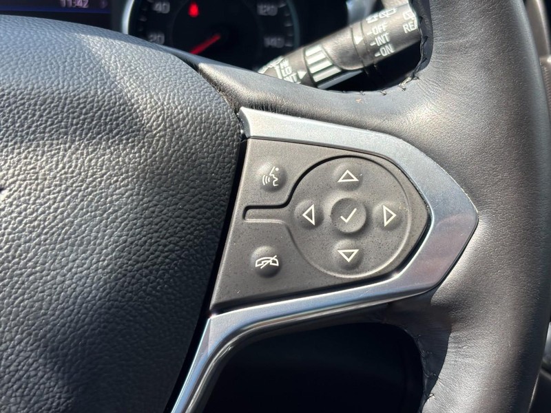 Chevrolet Traverse Vehicle Full-screen Gallery Image 19
