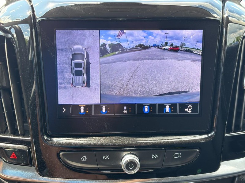 Chevrolet Traverse Vehicle Full-screen Gallery Image 22