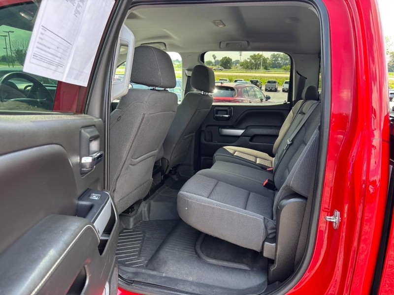 Chevrolet Silverado 1500 Vehicle Full-screen Gallery Image 10
