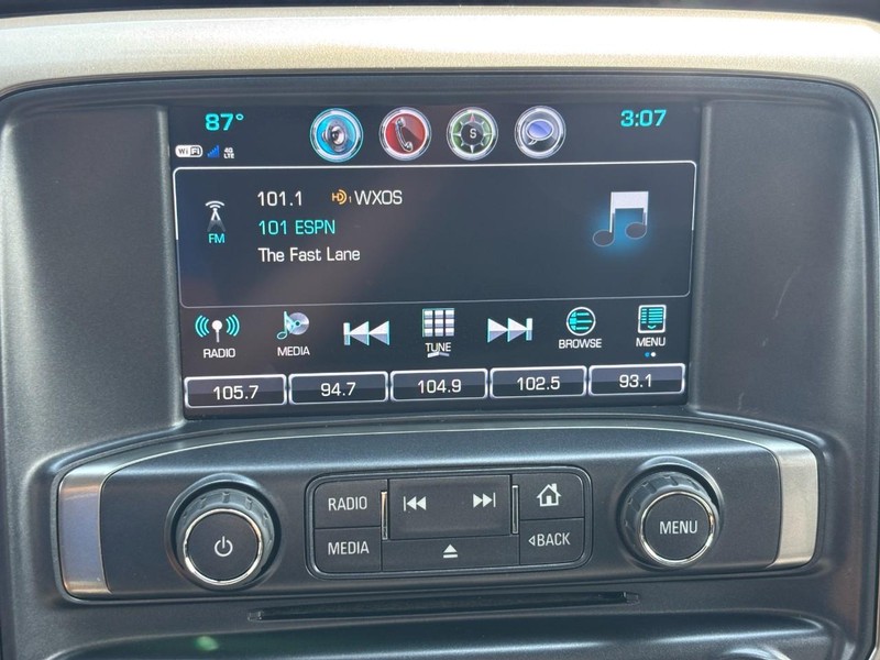 Chevrolet Silverado 1500 Vehicle Full-screen Gallery Image 20