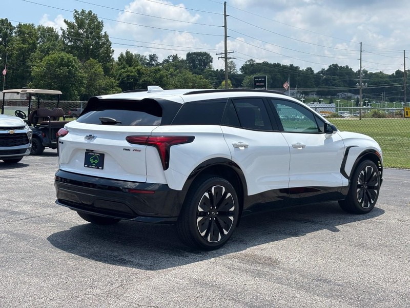 Chevrolet Blazer EV Vehicle Full-screen Gallery Image 05