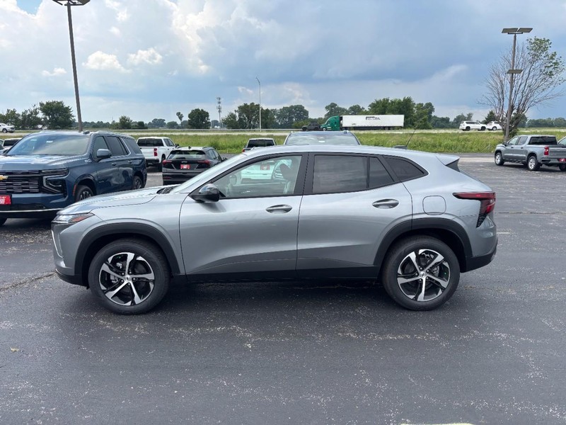 Chevrolet Trax Vehicle Full-screen Gallery Image 2