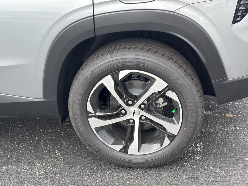 Chevrolet Trax Vehicle Full-screen Gallery Image 4