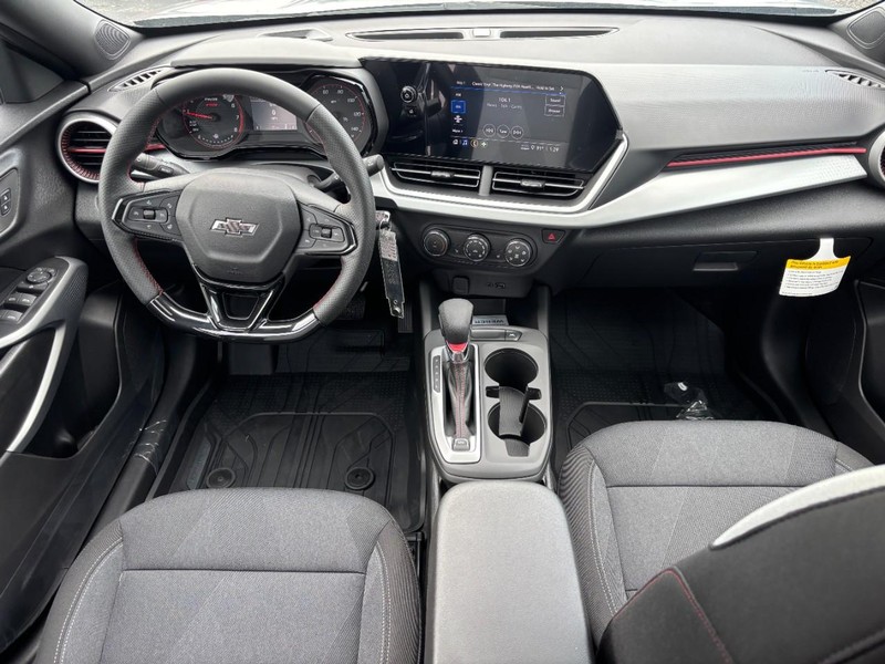 Chevrolet Trax Vehicle Full-screen Gallery Image 7