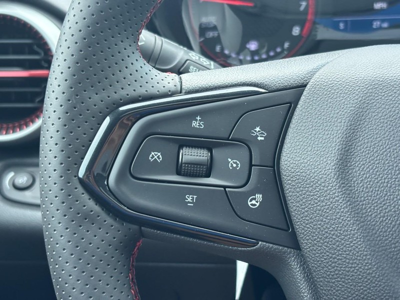 Chevrolet Trax Vehicle Full-screen Gallery Image 13