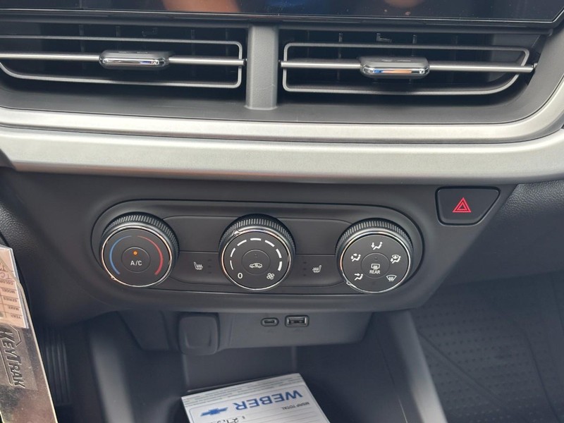 Chevrolet Trax Vehicle Full-screen Gallery Image 18