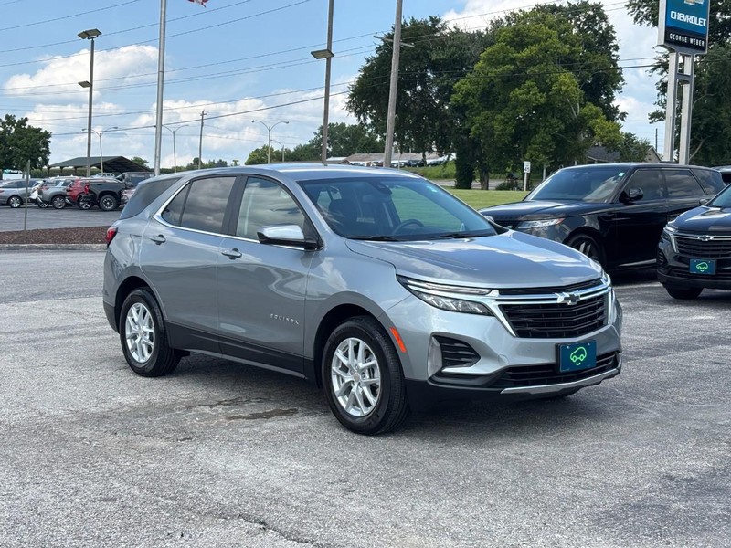 Chevrolet Equinox Vehicle Full-screen Gallery Image 7