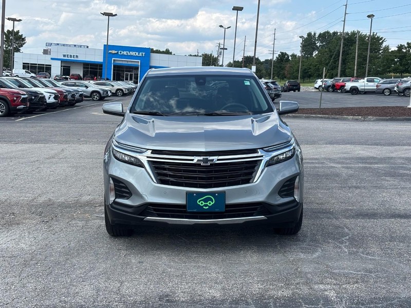 Chevrolet Equinox Vehicle Full-screen Gallery Image 8