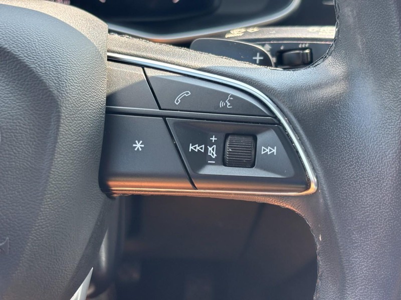 Audi Q7 Vehicle Full-screen Gallery Image 19