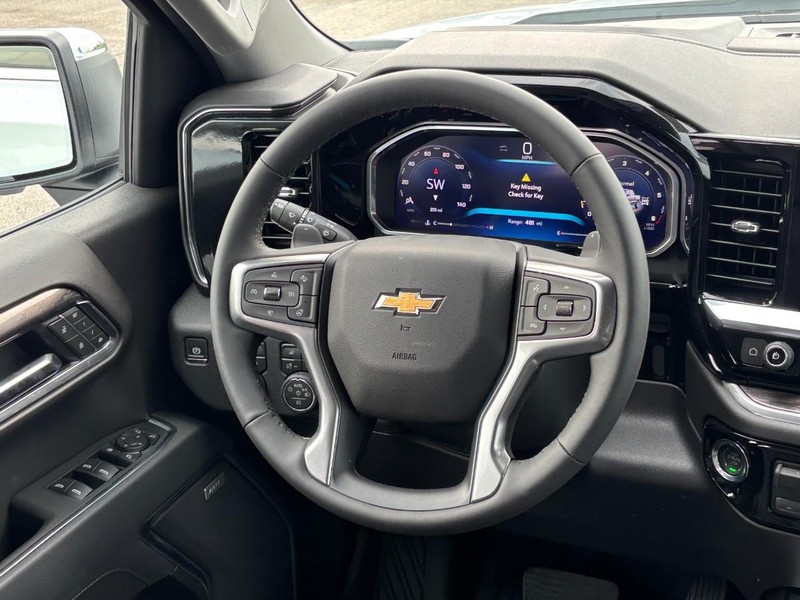 Chevrolet Silverado 1500 Vehicle Full-screen Gallery Image 7