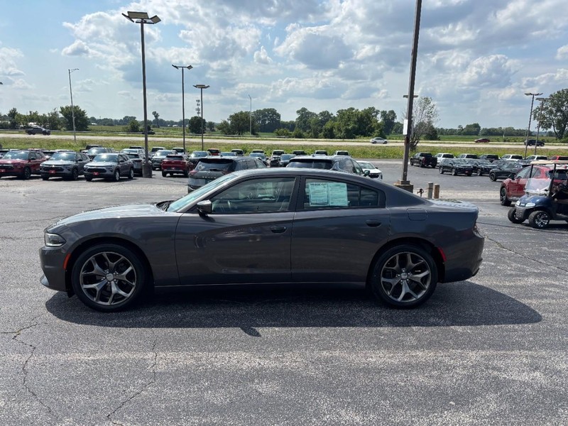 Dodge Charger Vehicle Full-screen Gallery Image 2