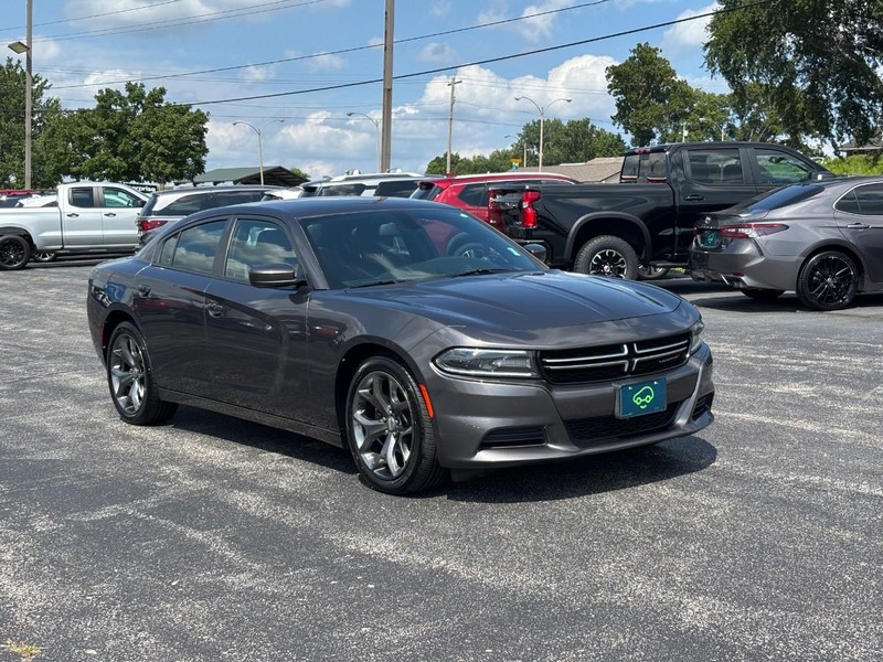 Dodge Charger Vehicle Full-screen Gallery Image 7