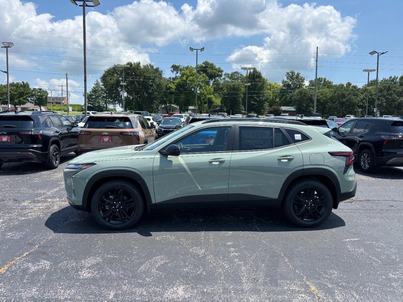 Chevrolet Trax Vehicle Full-screen Gallery Image 2