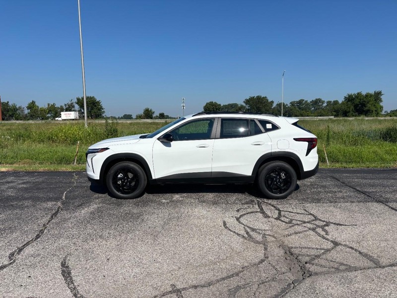 Chevrolet Trax Vehicle Full-screen Gallery Image 2