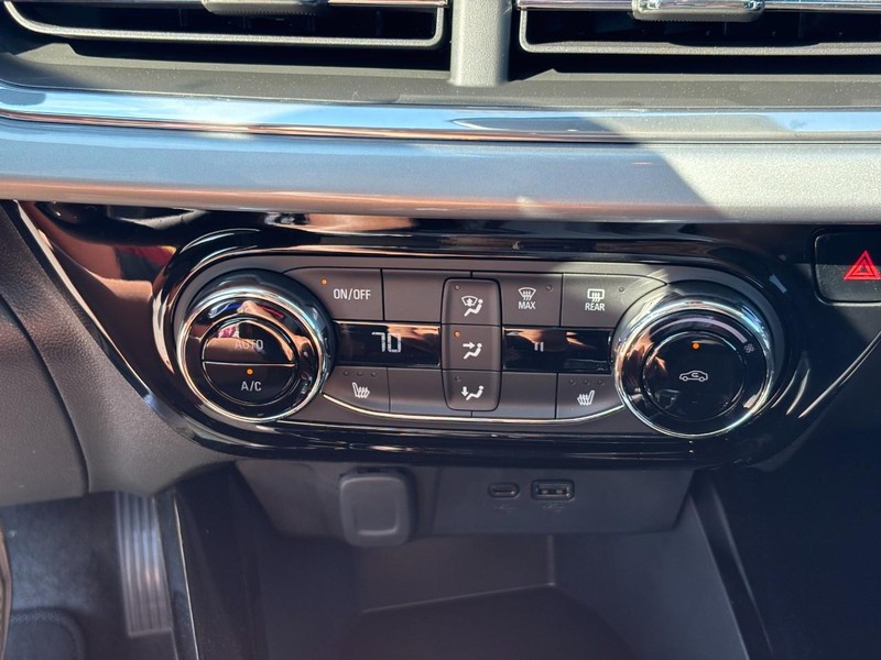 Chevrolet Trax Vehicle Full-screen Gallery Image 17
