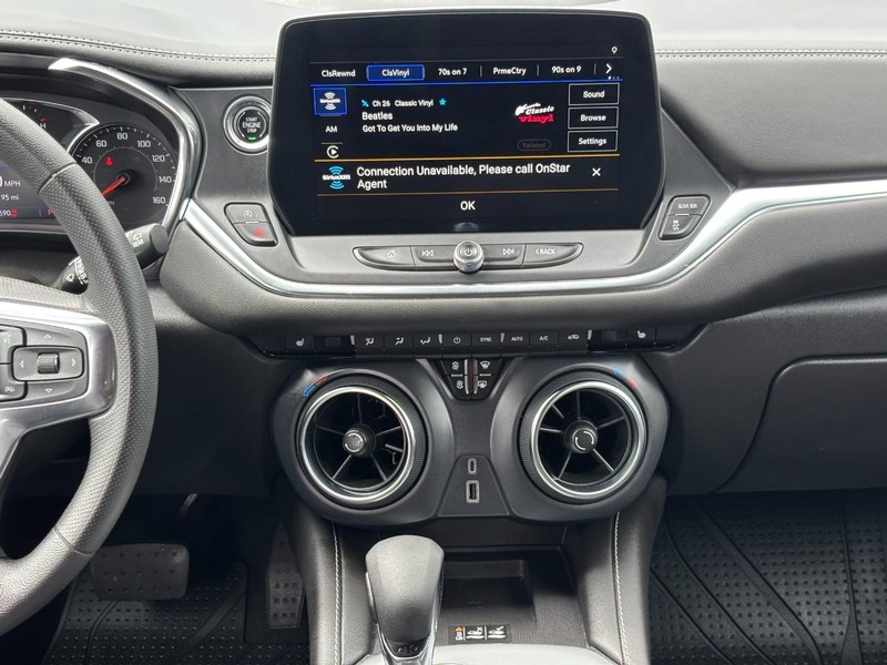 Chevrolet Blazer Vehicle Full-screen Gallery Image 13