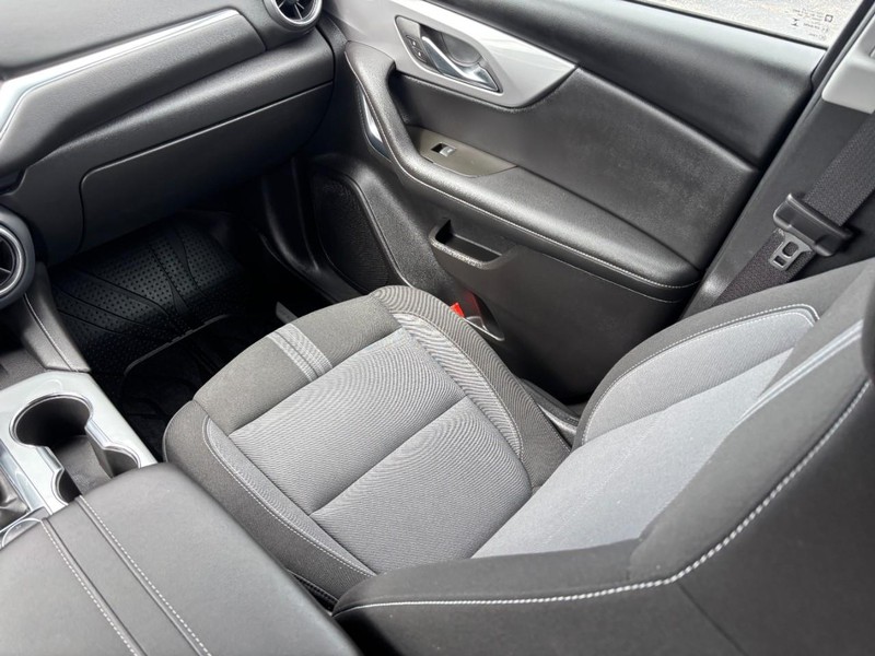 Chevrolet Blazer Vehicle Full-screen Gallery Image 14
