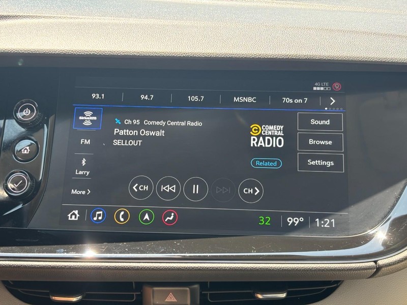 Buick Envision Vehicle Full-screen Gallery Image 21