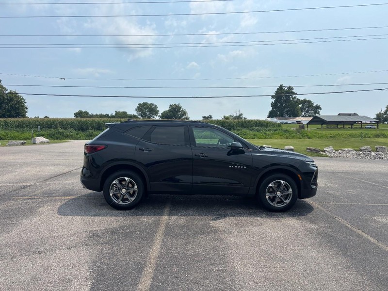Chevrolet Blazer Vehicle Full-screen Gallery Image 06