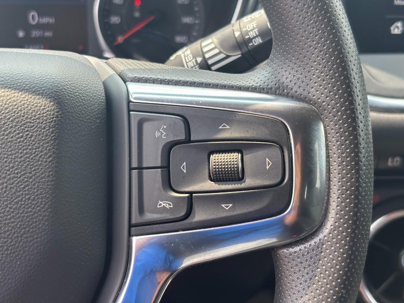 Chevrolet Blazer Vehicle Full-screen Gallery Image 18