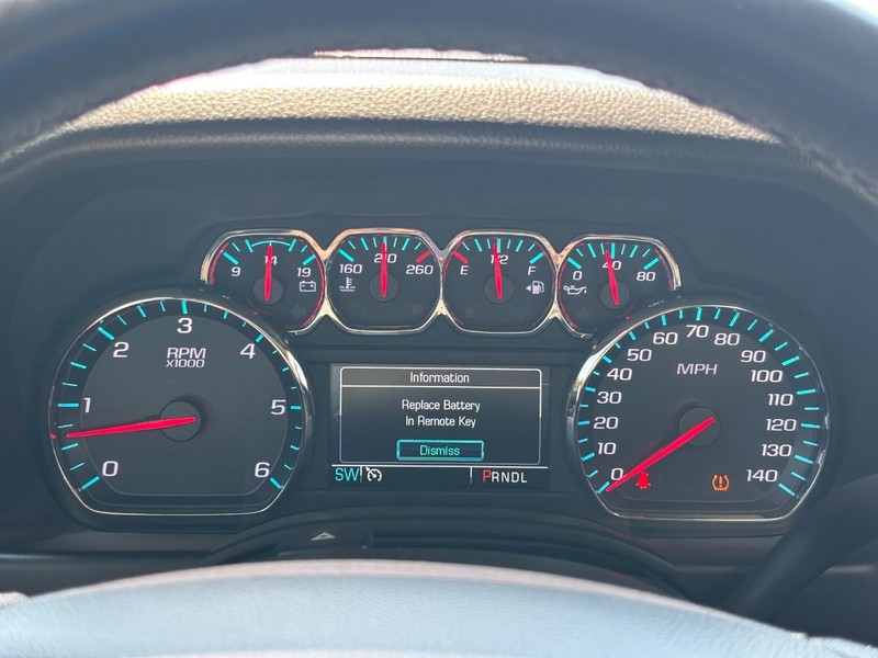 GMC Yukon Vehicle Full-screen Gallery Image 20