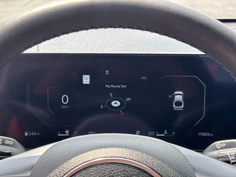 Kia K5 Vehicle Full-screen Gallery Image 19