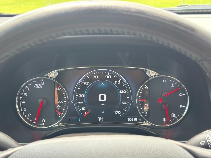 GMC Acadia Vehicle Full-screen Gallery Image 20