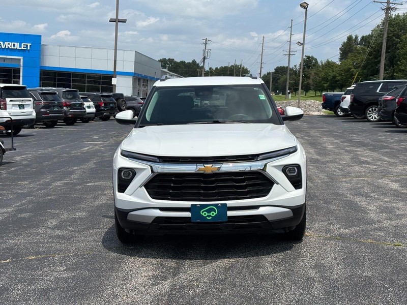 Chevrolet TrailBlazer Vehicle Full-screen Gallery Image 08